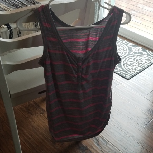 Nursing tank - Picture 1 of 2